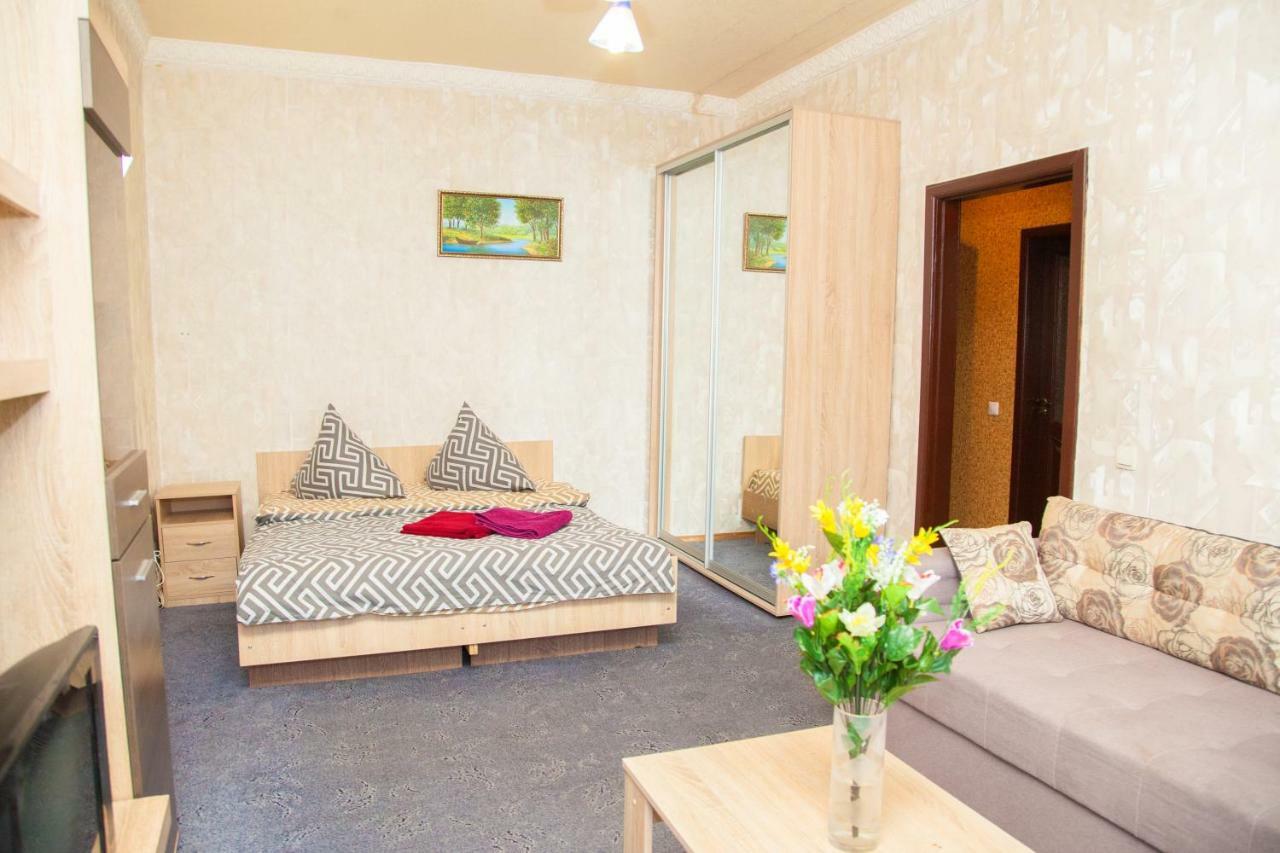 Semi-Luxury Apt On 82 Nezalezhnoi Ukrаiny Street Near Intourist Hotel Zaporizhia Eksteriør billede